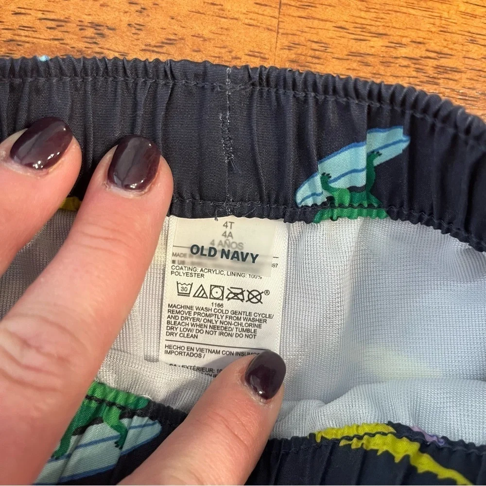 Old Navy Kids Dinosaur surf Print Swim Shorts size 4t